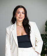 Book an Appointment with Rachael Jelinek at Nadia Albano Style Inc.