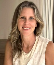 Book an Appointment with Josianne Lefebvre for Ostéopathie