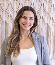 Book an Appointment with Zoe Eliopoulos for Individual Therapy