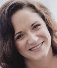 Book an Appointment with Nicole Linden for Counselling