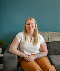 Book an Appointment with Alyssa McManus for Phone Consultation